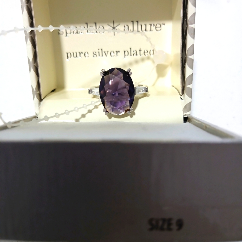 Amethyst silver ring